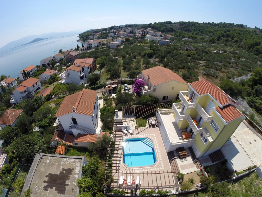 Apartments Romana สลาทิเน ห้อง รูปภาพ