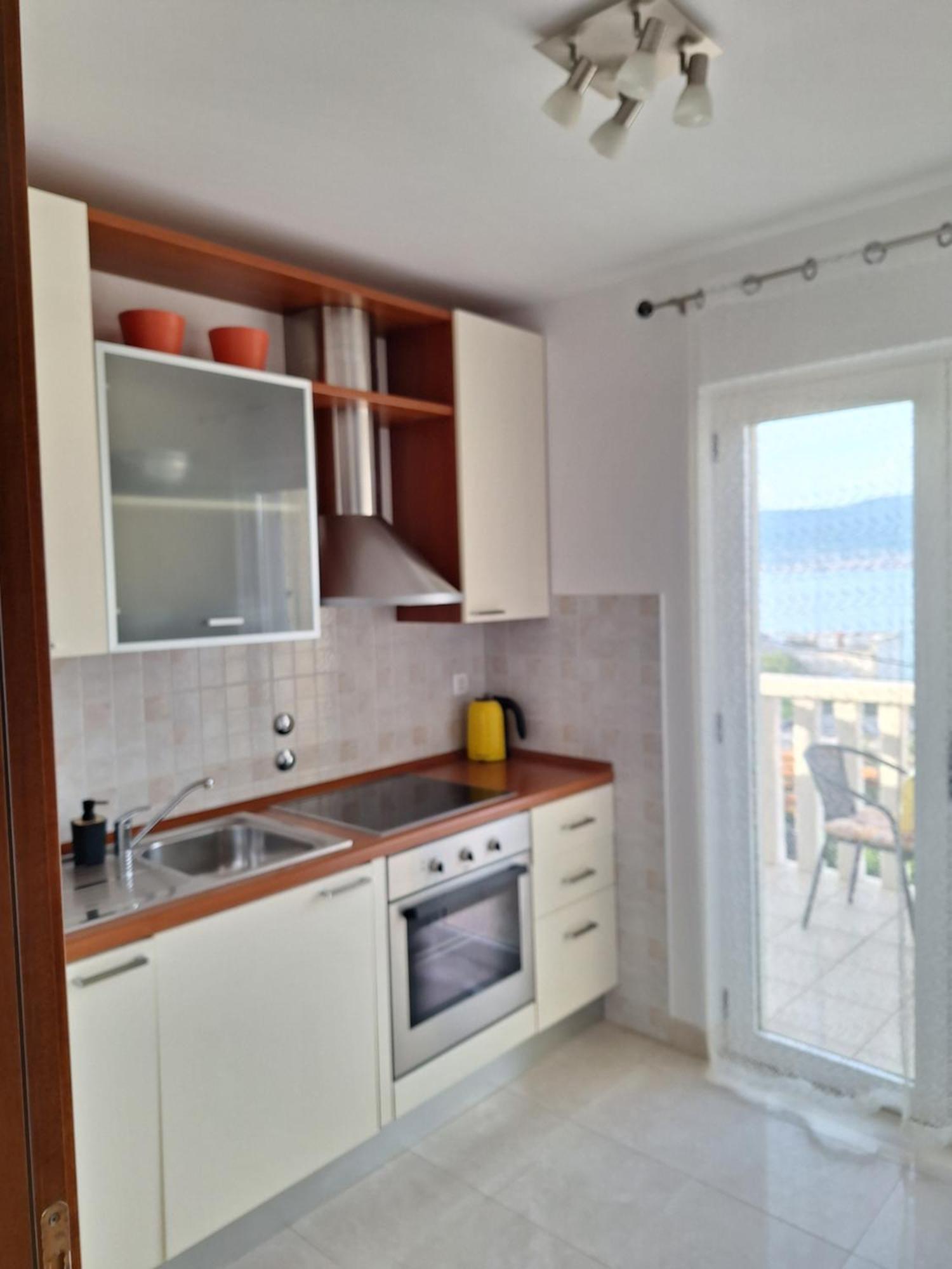 Apartments Romana สลาทิเน ภายนอก รูปภาพ