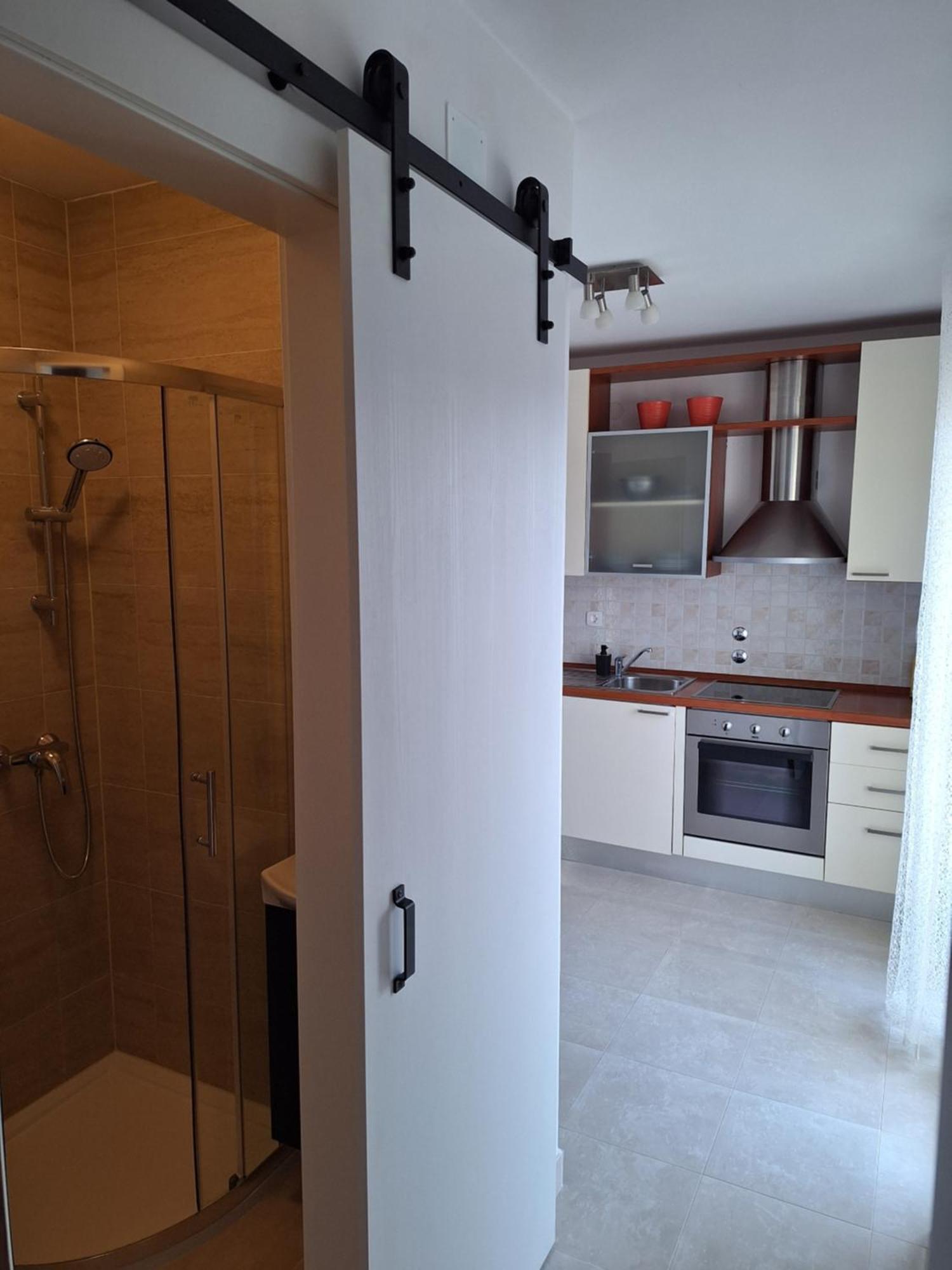 Apartments Romana สลาทิเน ภายนอก รูปภาพ