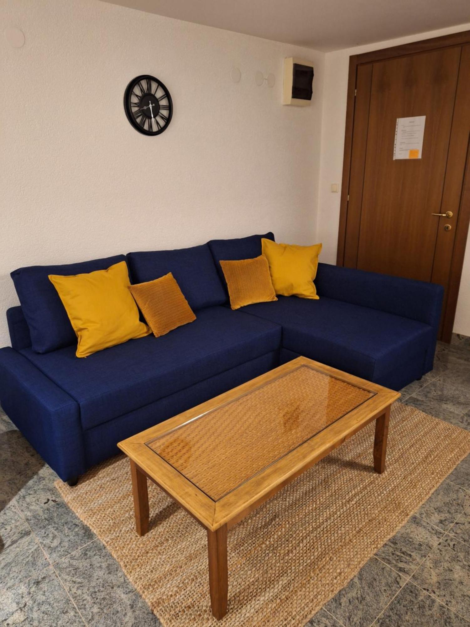 Apartments Romana สลาทิเน ภายนอก รูปภาพ