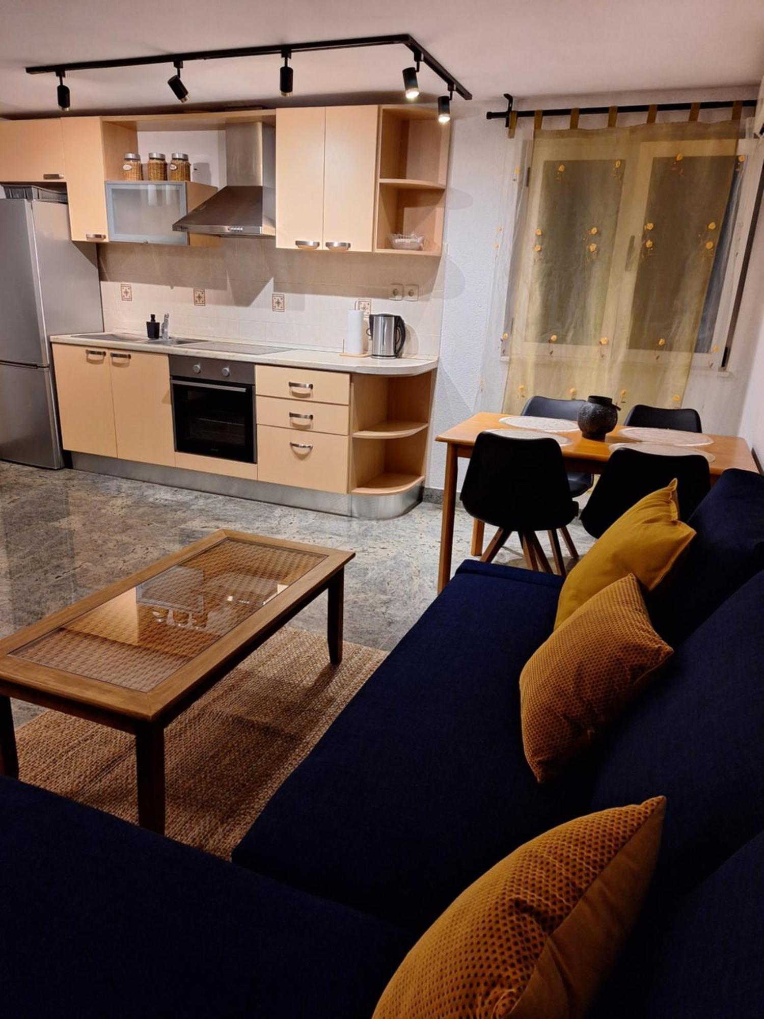 Apartments Romana สลาทิเน ภายนอก รูปภาพ