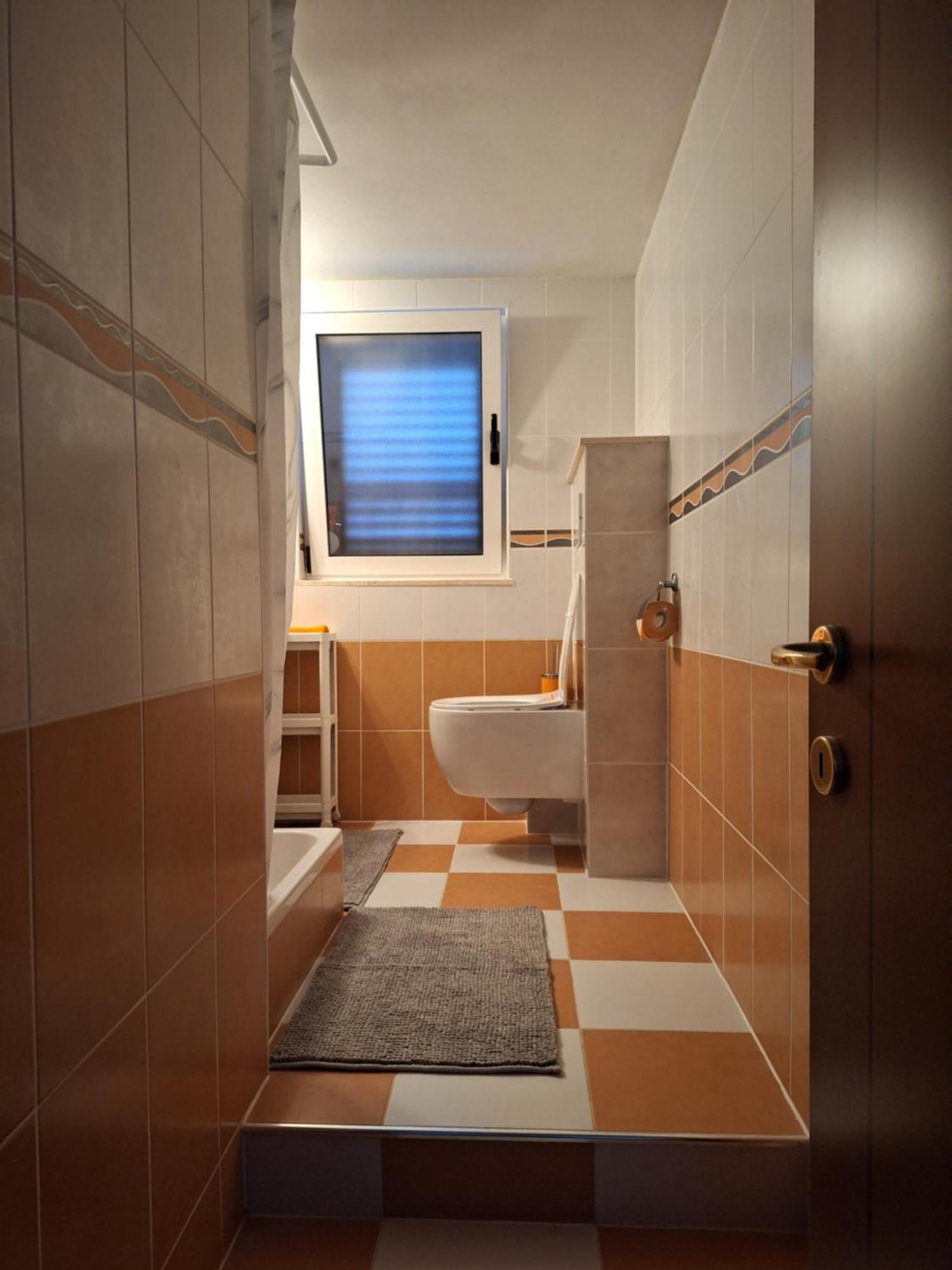 Apartments Romana สลาทิเน ภายนอก รูปภาพ