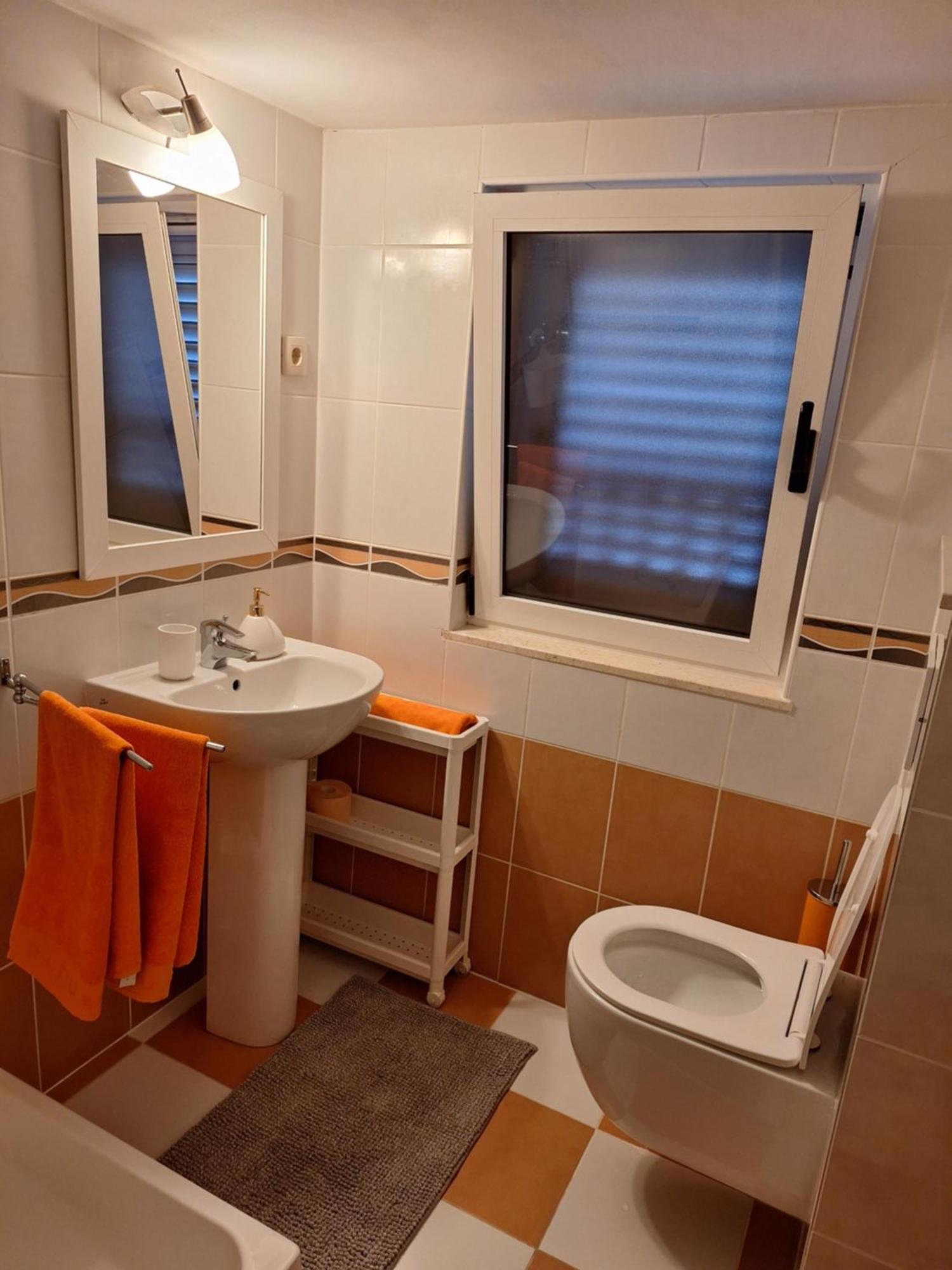 Apartments Romana สลาทิเน ภายนอก รูปภาพ