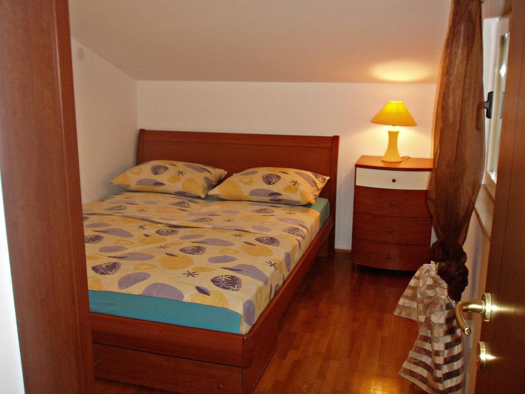 Apartments Romana สลาทิเน ห้อง รูปภาพ